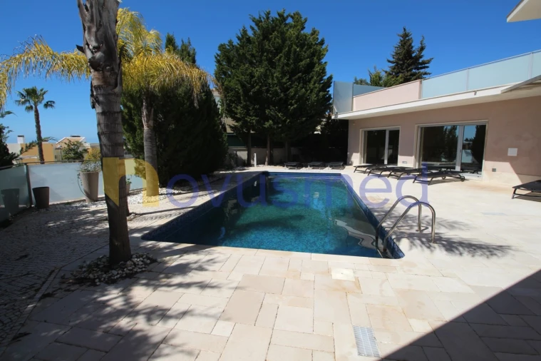 Moradia T4 para Venda em Albufeira e Olhos de Água Foto 33