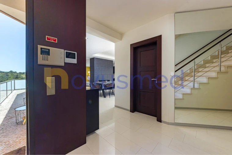 Moradia T4 para Venda em Albufeira e Olhos de Água Foto 12