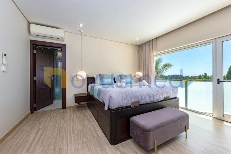 Moradia T4 para Venda em Albufeira e Olhos de Água Foto 23