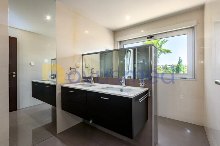 Moradia T4 para Venda em Albufeira e Olhos de Água Foto 68