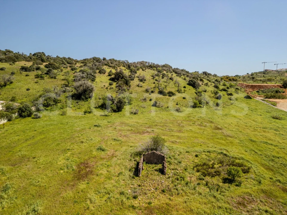 Terreno Misto para Venda em Lagos (São Sebastião e Santa Maria) Foto 9