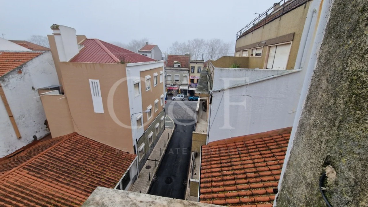Apartamento T2 para Venda em Vila Franca de Xira Foto 4