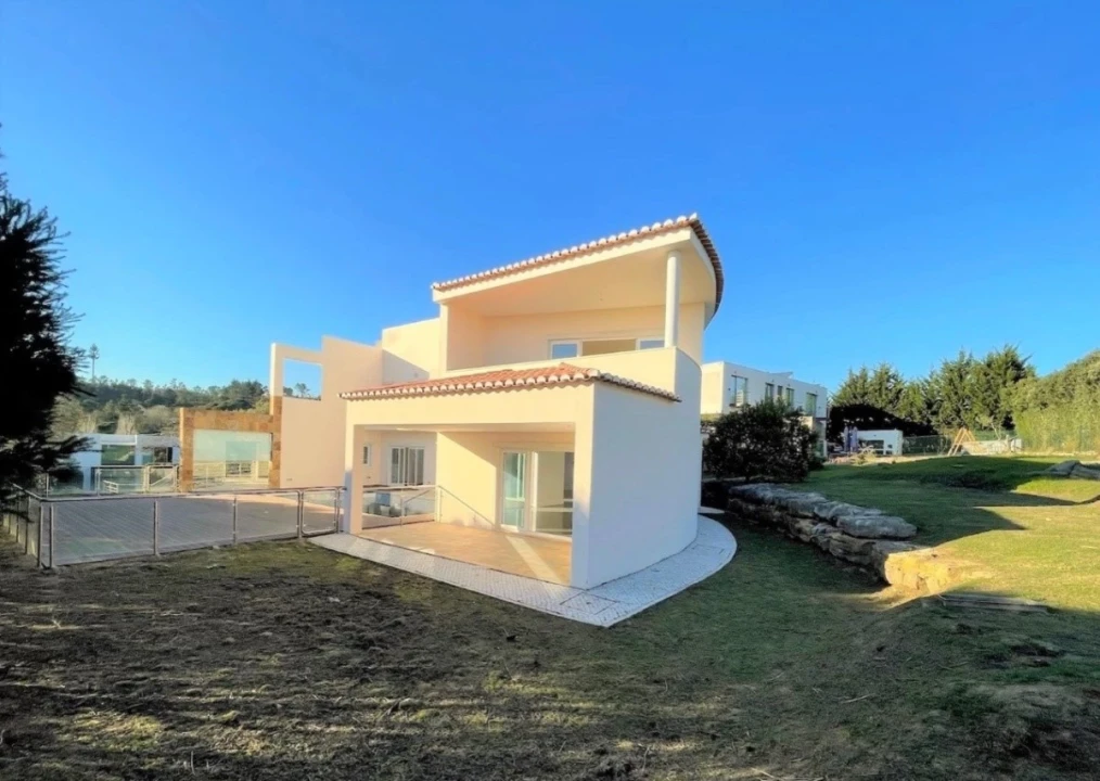 Moradia T4 para Venda em Queluz e Belas Foto 9