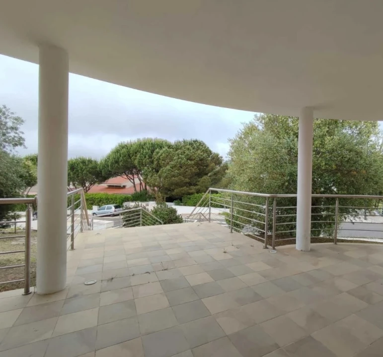 Moradia T4 para Venda em Queluz e Belas Foto 13