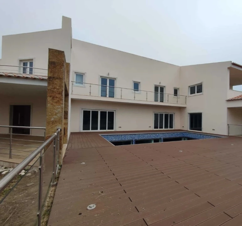 Moradia T4 para Venda em Queluz e Belas Foto 18