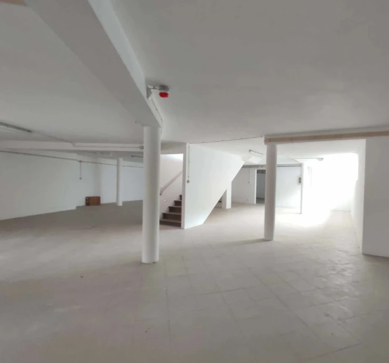 Moradia T4 para Venda em Queluz e Belas Foto 35