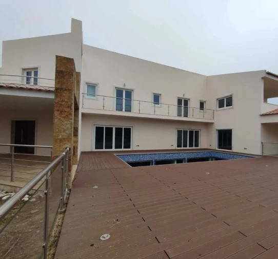 Moradia T4 para Venda em Queluz e Belas Foto 18