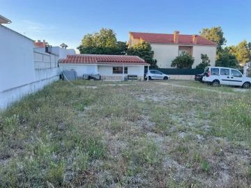 Moradia T4 para Venda em Fernao Ferro