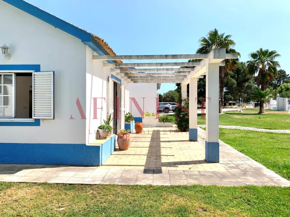 Quinta T4 para Venda em Azeitão (São Lourenço e São Simão) Foto 2