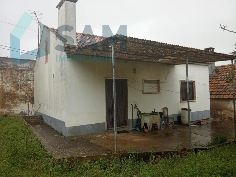 Moradia T2 para Venda em Olhalvo Foto 3