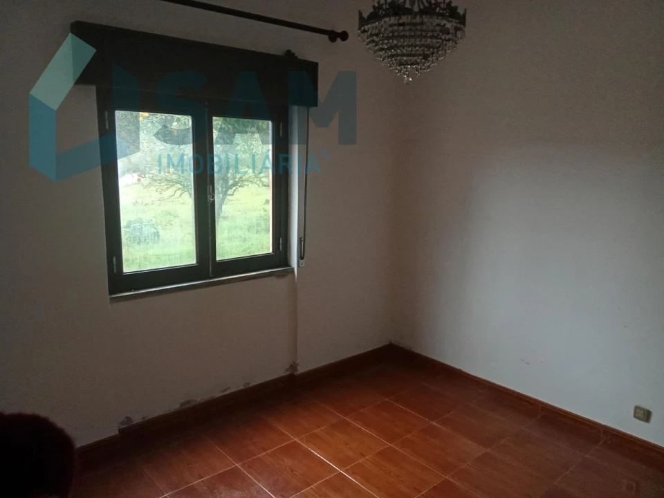 Moradia T2 para Venda em Olhalvo Foto 14