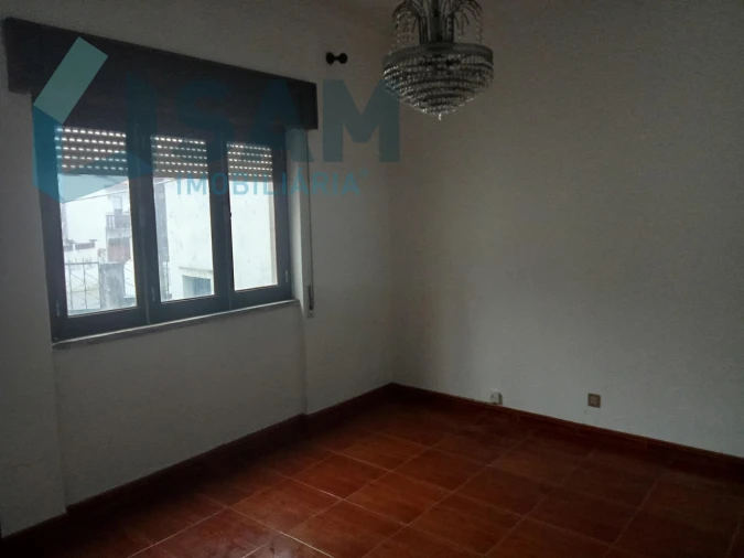 Moradia T2 para Venda em Olhalvo Foto 11