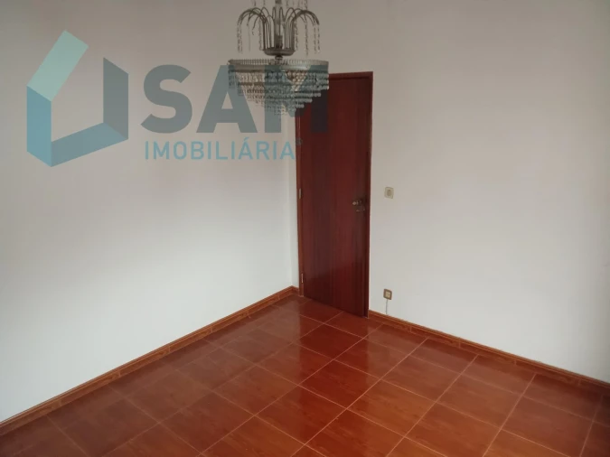 Moradia T2 para Venda em Olhalvo Foto 15