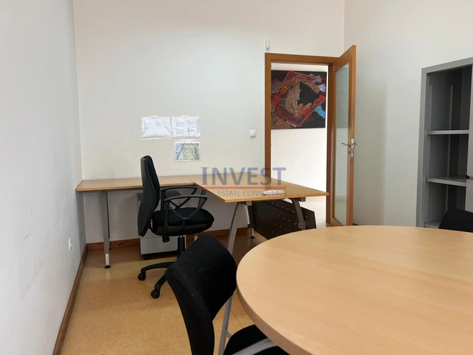 Escritório para Arrendamento em Aldoar, Foz do Douro e Nevogilde Foto 2