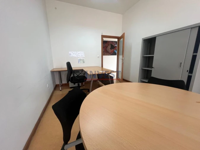 Escritório para Arrendamento em Aldoar, Foz do Douro e Nevogilde Foto 3