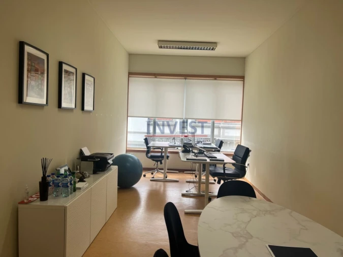 Escritório para Arrendamento em Aldoar, Foz do Douro e Nevogilde Foto 9