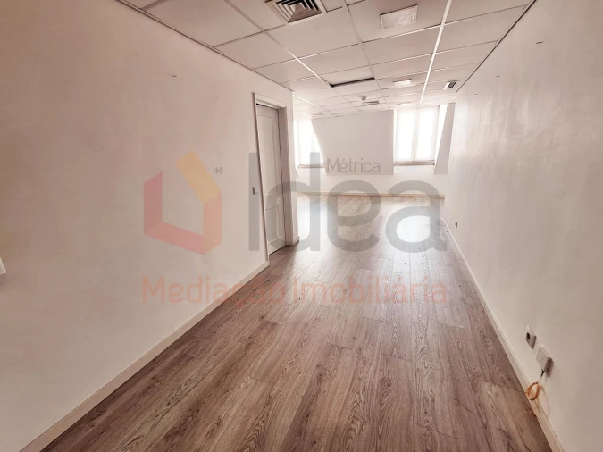 Escritório para Venda em Santa Maria Maior Foto 7