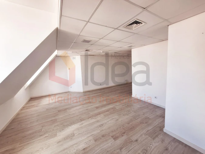 Escritório para Venda em Santa Maria Maior Foto 8