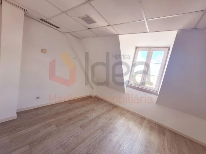 Escritório para Venda em Santa Maria Maior Foto 11