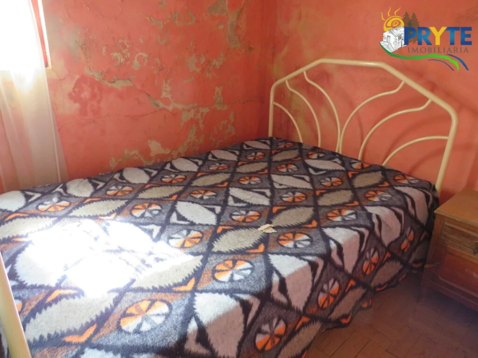 Moradia T2 para Venda em Troviscal Foto 5