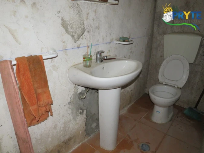 Moradia T2 para Venda em Troviscal Foto 18