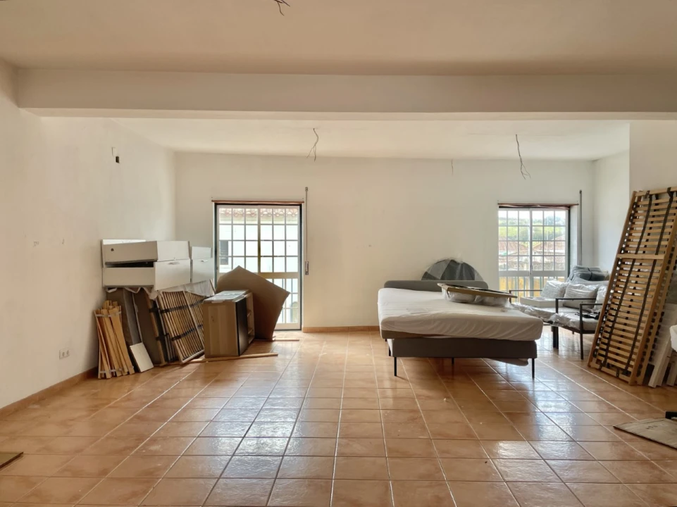 Armazém para Venda em Reguengo Grande Foto 2