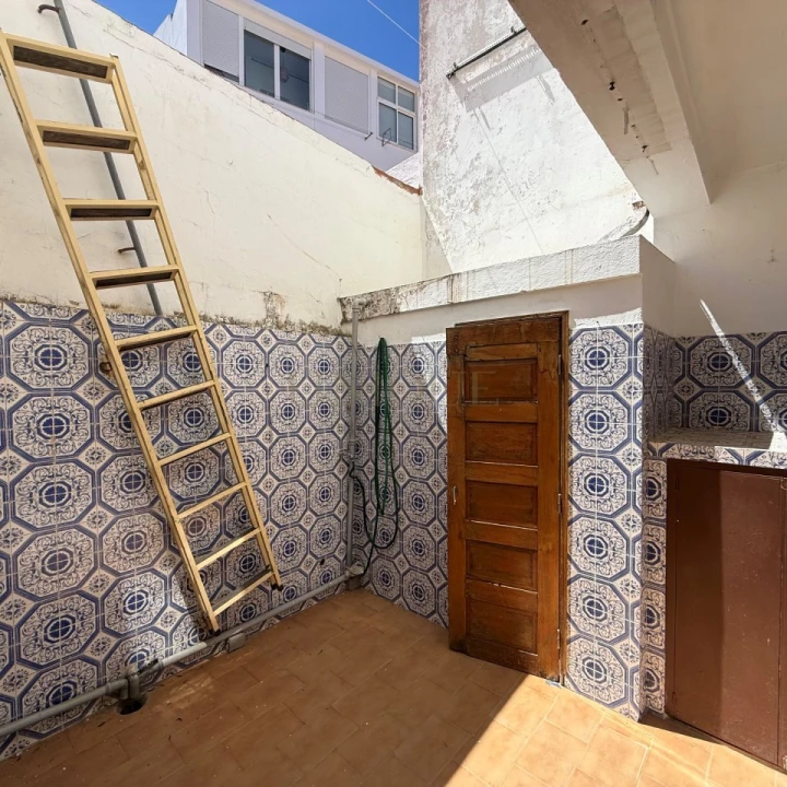 Moradia T2 para Venda em Lagos (São Sebastião e Santa Maria) Foto 2