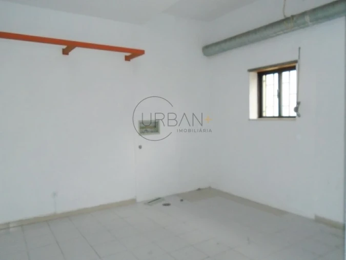 Loja para Venda em Viseu Foto 3