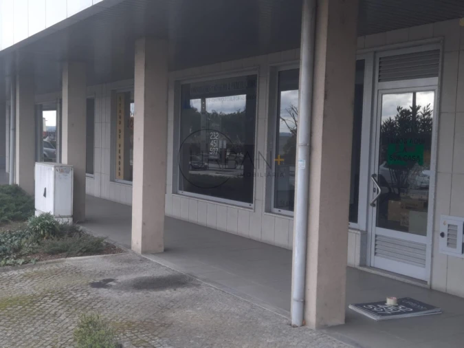 Loja para Venda em Moimenta da Beira Foto 3