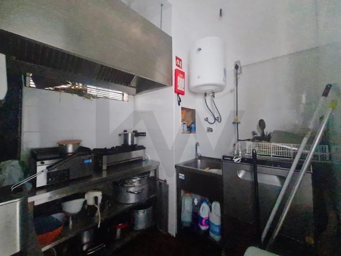 Loja para Cedência de Quotas em Ajuda Foto 7