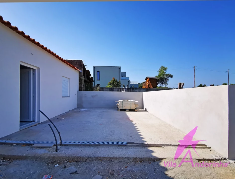 Moradia T2 para Venda em Lanheses Foto 1