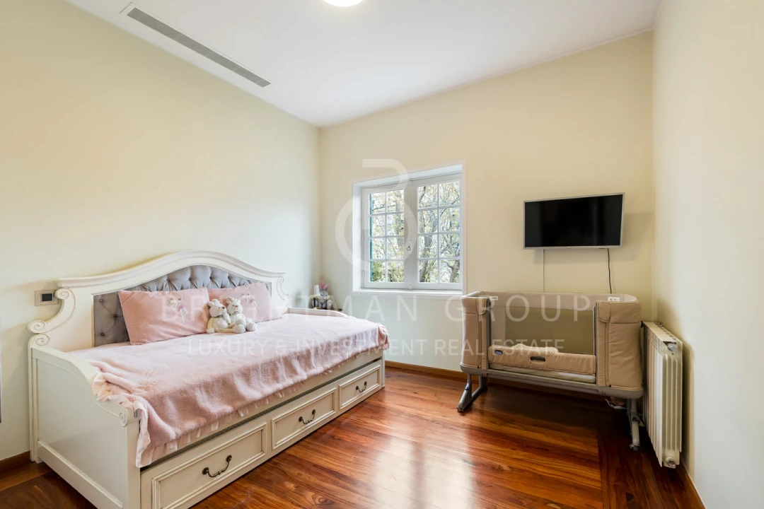 Moradia T6 para Venda em Lordelo do Ouro e Massarelos Foto 14