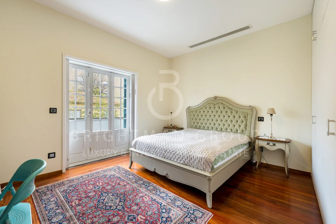 Moradia T6 para Venda em Lordelo do Ouro e Massarelos Foto 16