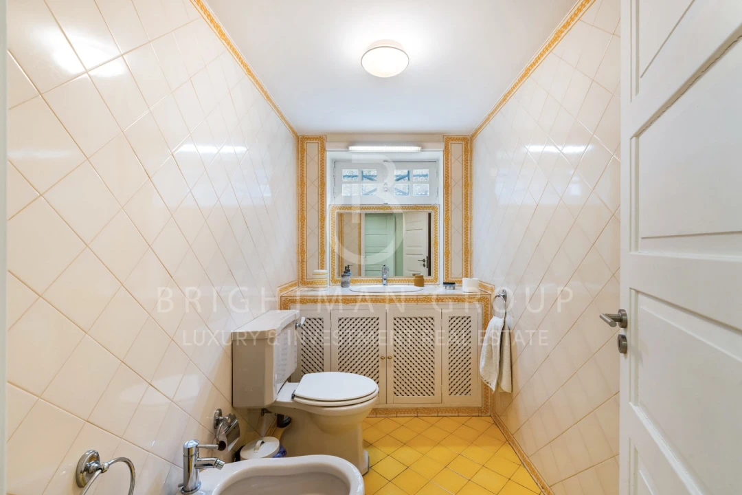 Moradia T6 para Venda em Lordelo do Ouro e Massarelos Foto 27