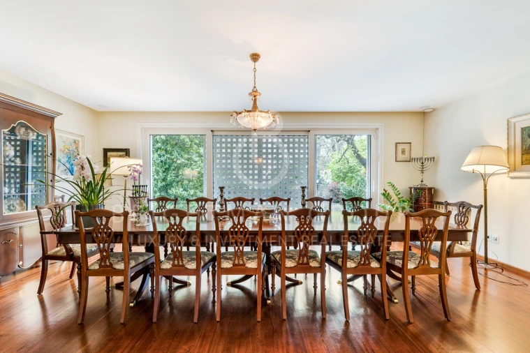 Moradia T6 para Venda em Lordelo do Ouro e Massarelos Foto 6