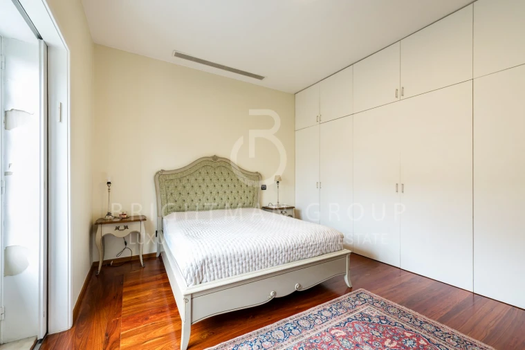 Moradia T6 para Venda em Lordelo do Ouro e Massarelos Foto 17