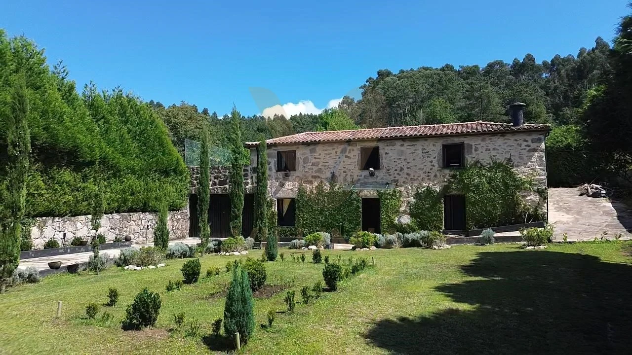 Quinta T3 para Venda em Cunha Foto 1