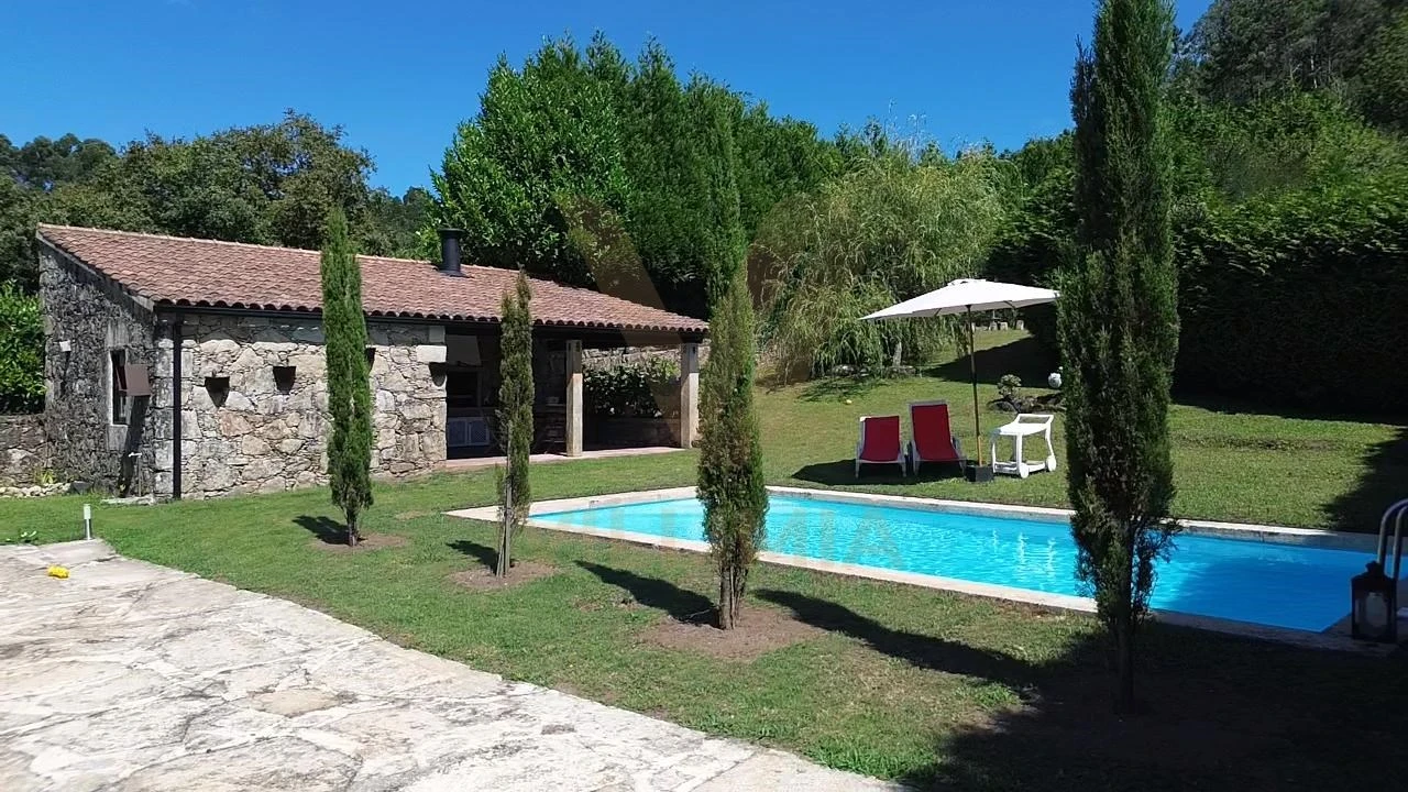 Quinta T3 para Venda em Cunha Foto 34