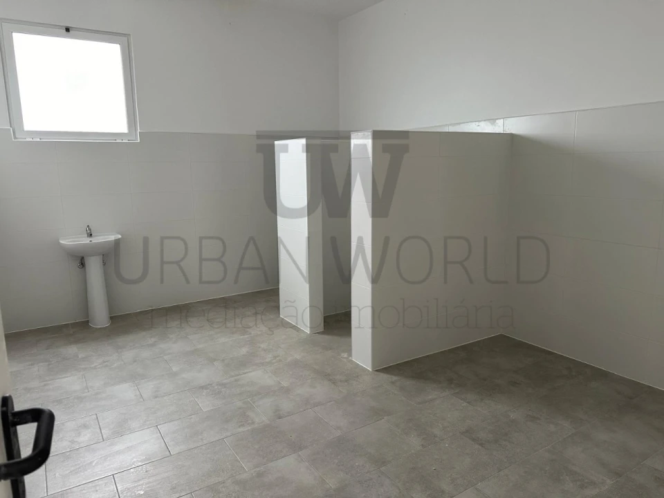 Armazém para Venda em Rio de Moinhos Foto 39