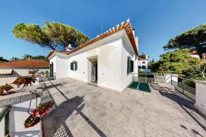 Moradia T7 para Venda em Cascais e Estoril