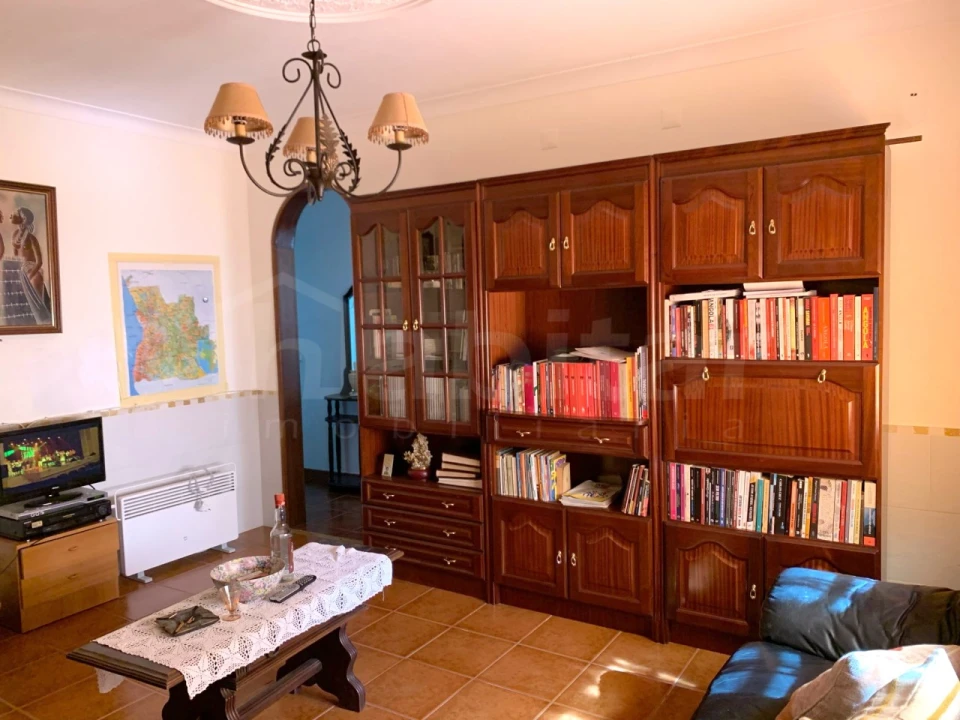 Moradia T4 para Venda em Benavente Foto 8