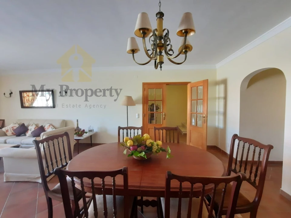 Quinta T4 para Venda em Albufeira e Olhos de Água Foto 10