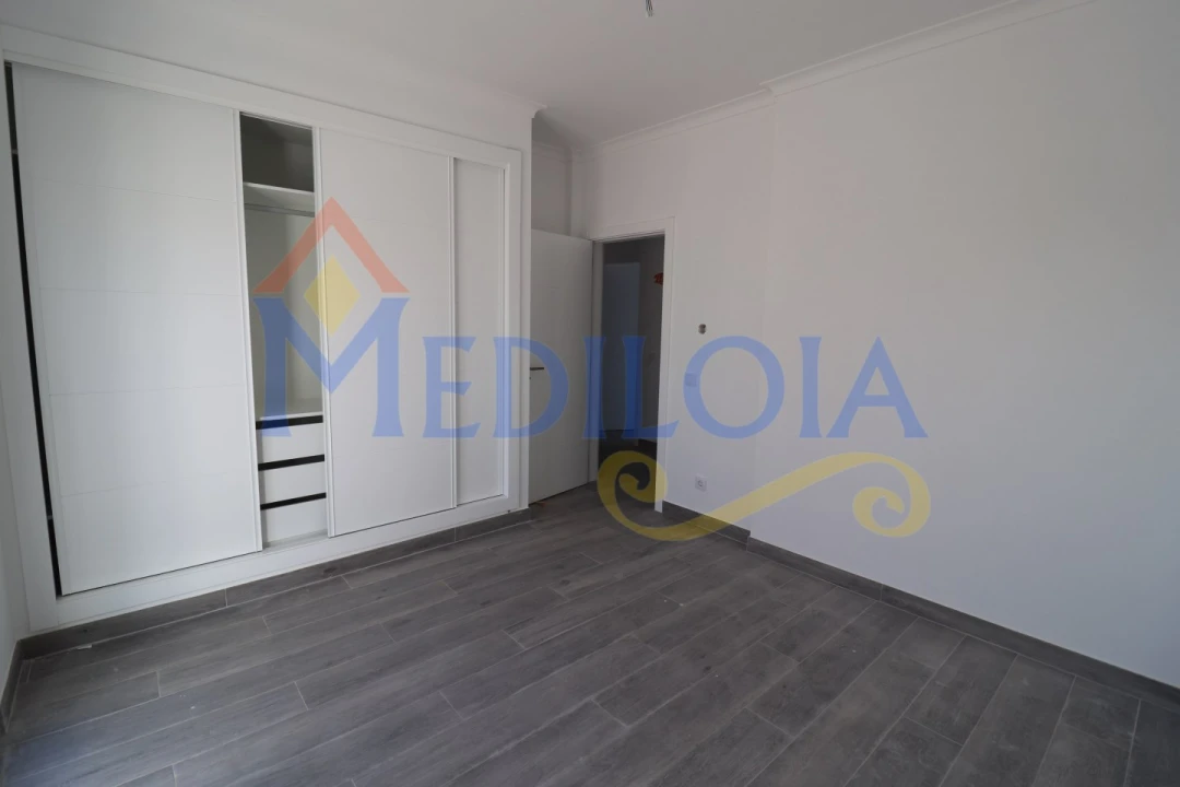 Moradia T3 para Venda em Castro Marim Foto 11