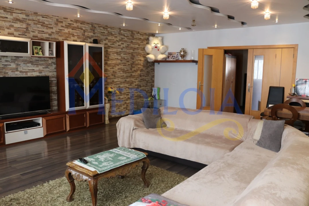 Apartamento T3 para Venda em Vila Real de Santo Antonio Foto 7