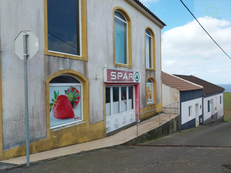 Negócio para Venda em Achadinha Foto 1