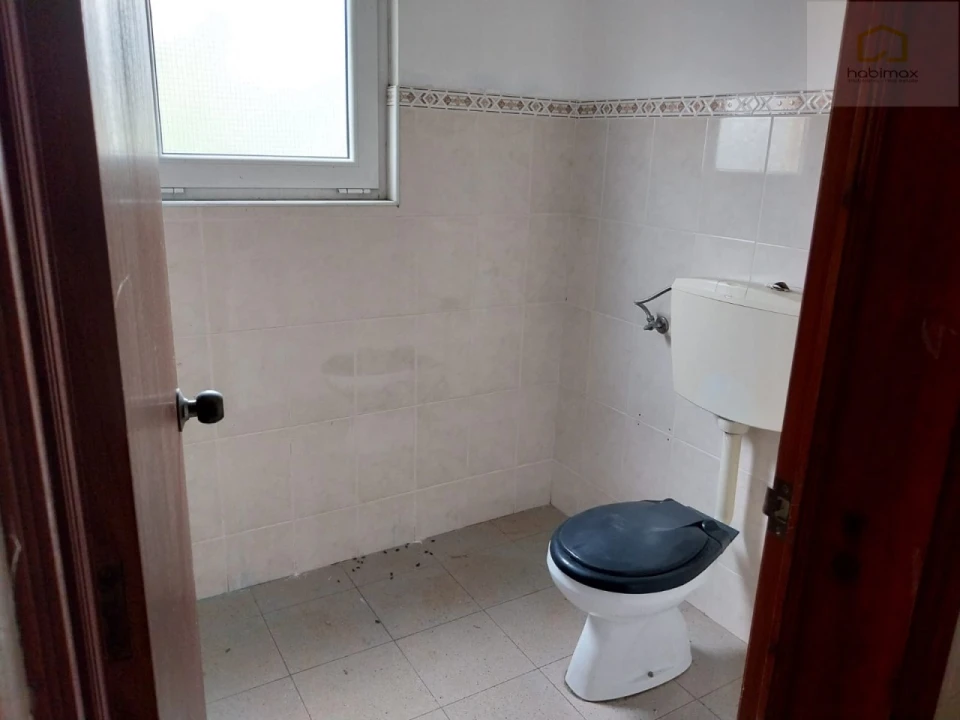 Negócio para Venda em Achadinha Foto 7