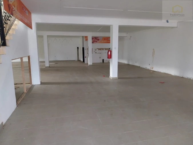 Negócio para Venda em Achadinha Foto 5