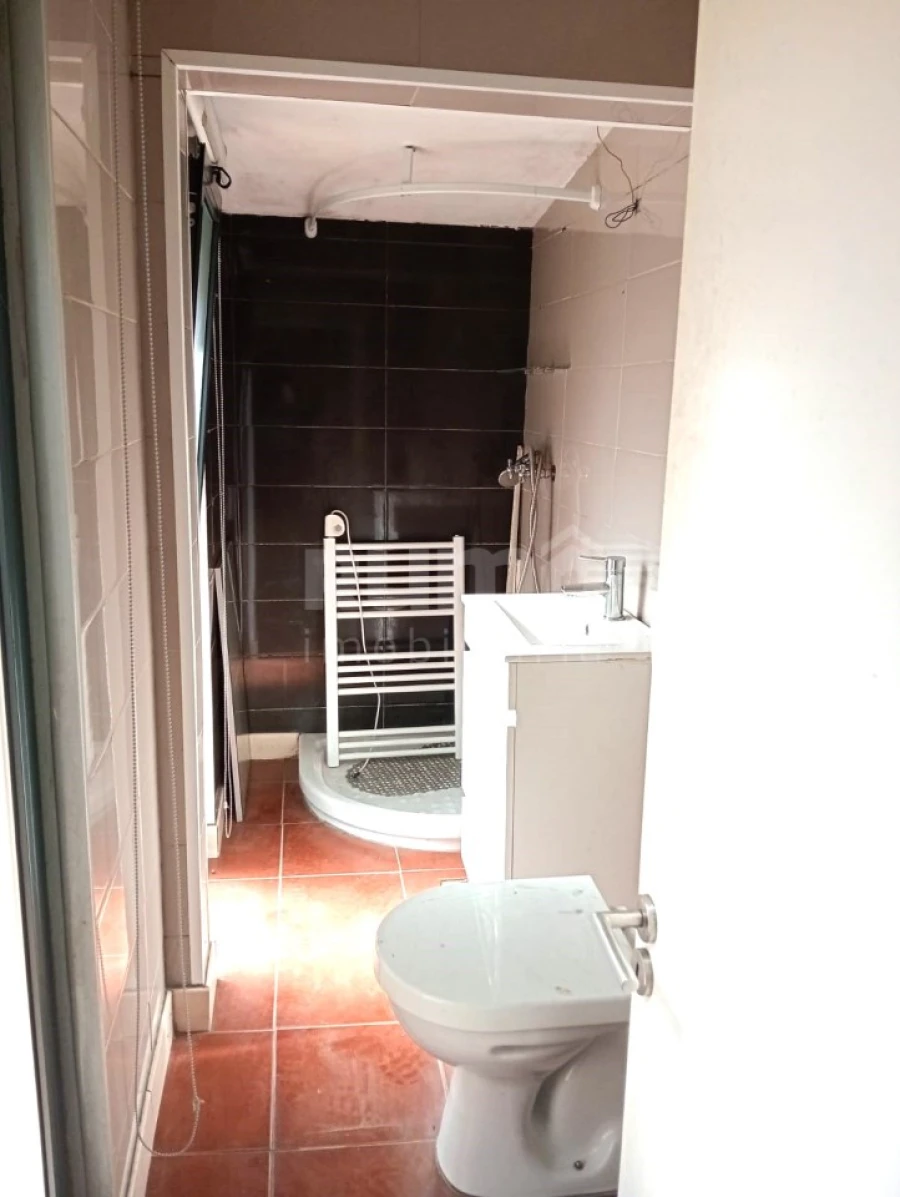 Moradia T1 para Venda em Areosa Foto 11