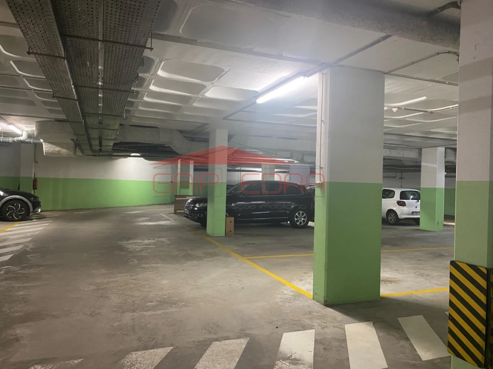 Garagem para Venda em São Mamede de Infesta e Senhora da Hora Foto 4