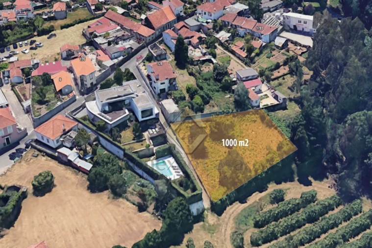 Terreno para Venda em Vilar de Andorinho